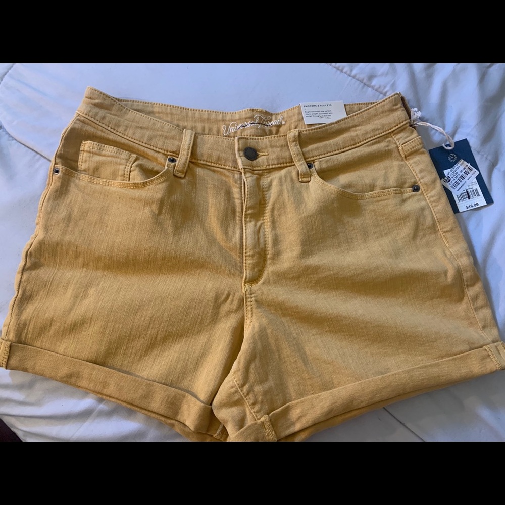 Universal thread shorts